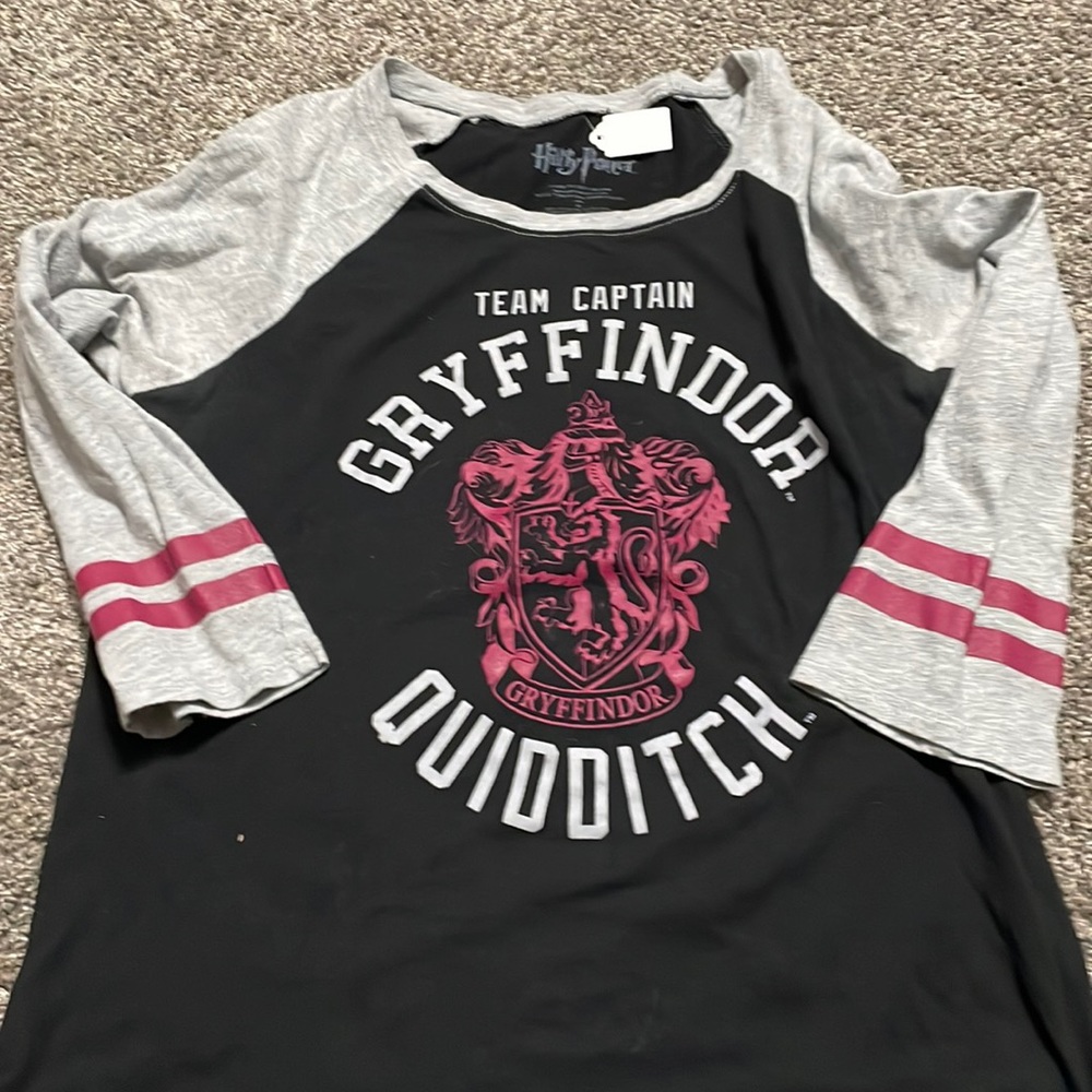 Harry Potter Team‎ Captain Gryffindor Quidditch Top Women medium great condition
